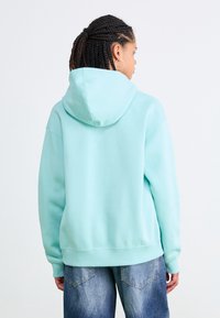 Jordan JORDAN BROOKLYN FLEECE - Felpa con cappuccio - light dew/(white)