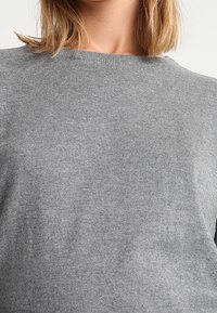 ONLY Strickpullover - mottled grey