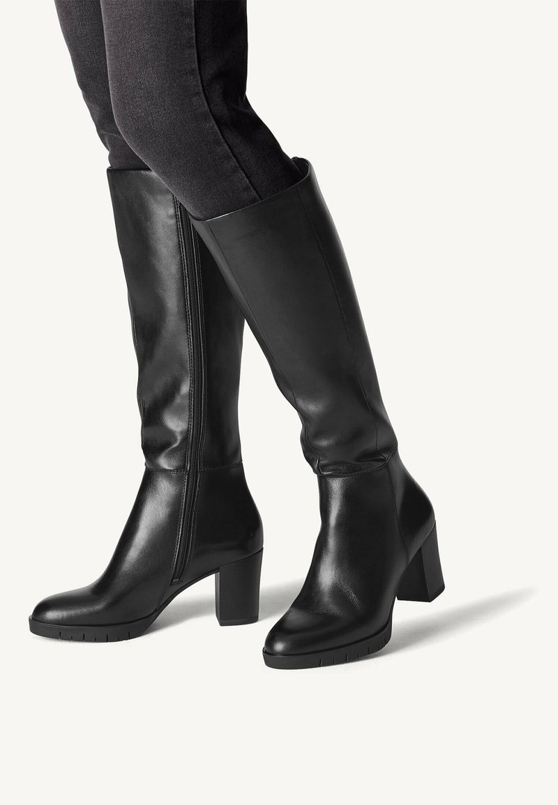 Tamaris Plateaulaarzen - black