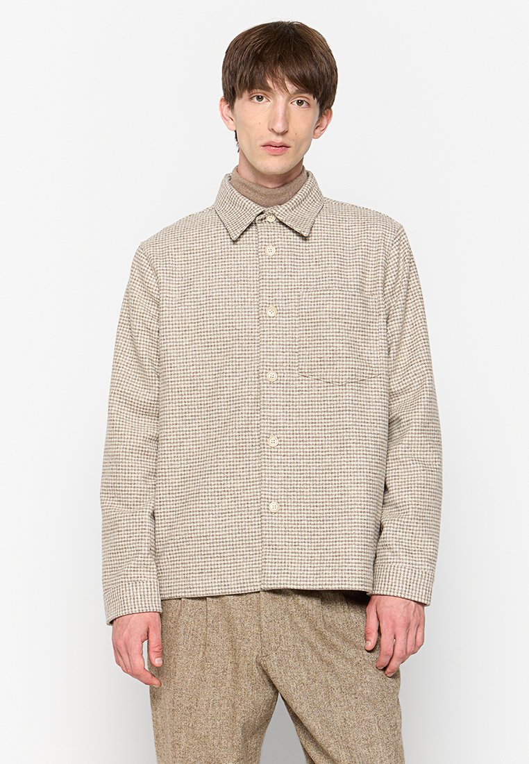 NN.07 Lichte jas beige