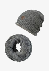 Unselected, grey mix