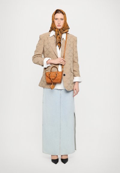 MCM AREN SHOPPER - Rokassoma - cognac