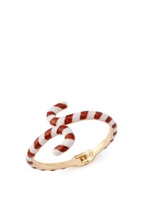 Röd glittrande och vitrandig manschettarmband med en spiraldesign. Har en guldliknande spänne och en slät yta.