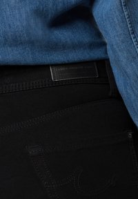 Cambio Slim fit jeans - schwarz