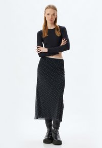 Koton MIDI - A-Linien-Rock - black