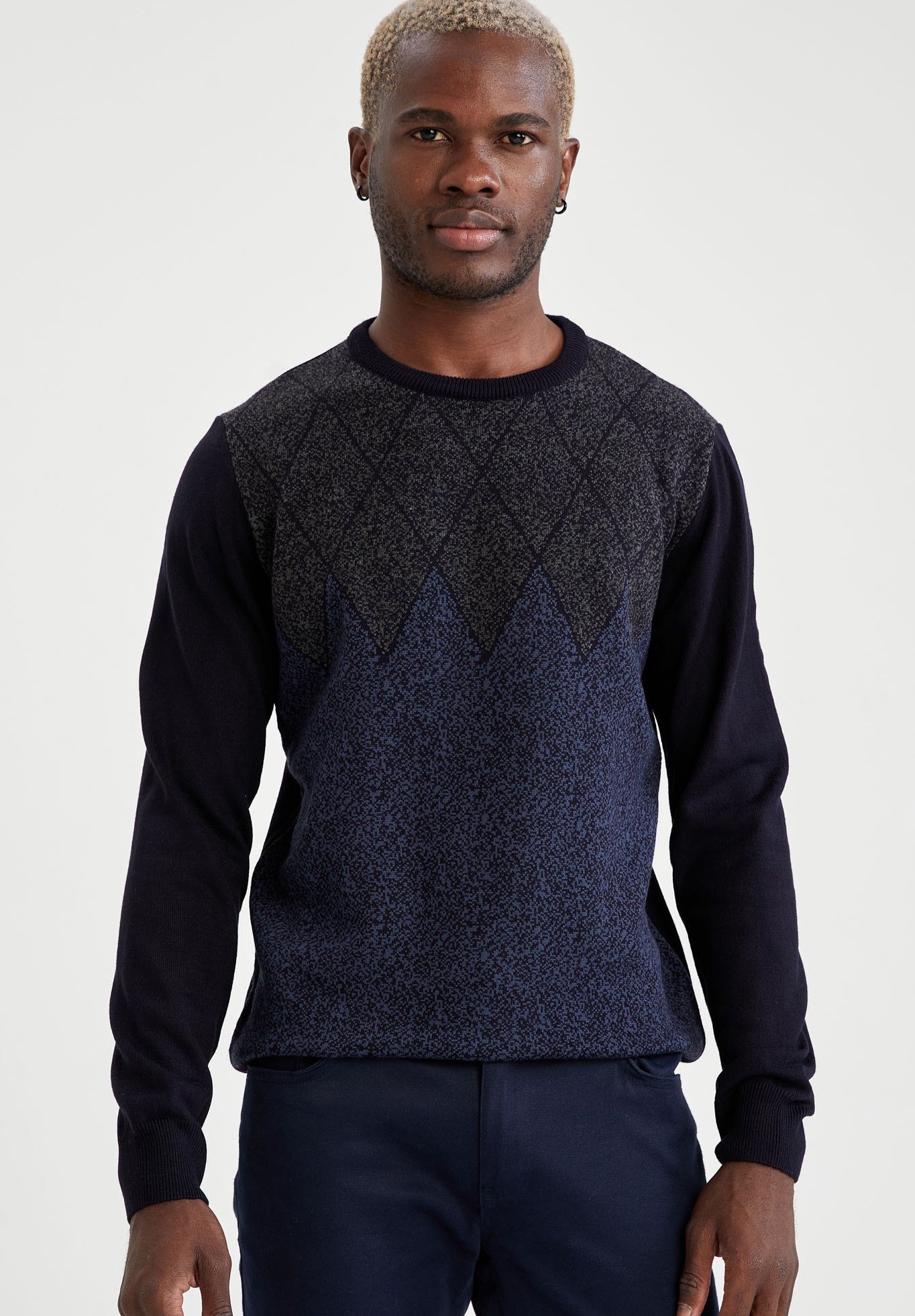 DeFacto Maglione Donna Manica Lunga Girocollo – Morbido E Versatile, Taglio Regolare