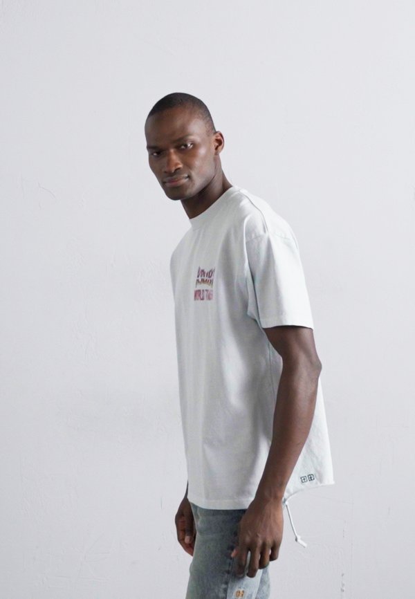 GLOBAL EKCESS TEE PAINTED - Print T-shirt4