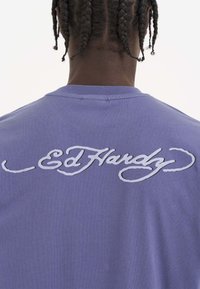 Thumbnail Image 4