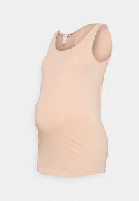 Camisola de alças de pêssego claro com um design ajustado, feita em tecido de algodão macio, apresentando um decote em forma de barco e laterais sem costuras para maior conforto.