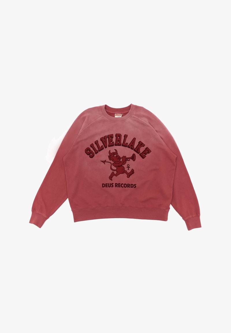 Felpa bordeaux con collo rotondo, maniche lunghe e grafiche stampate che riportano le scritte "SILVERLAKE" e "DEUS RECORDS" con un personaggio diavolo.