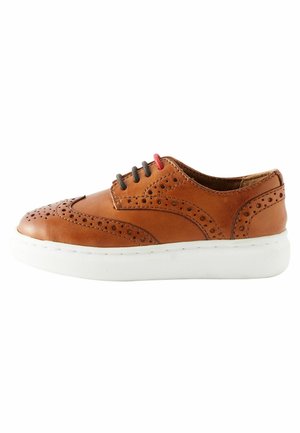 Igapäevased paeltega jalatsid - tan brown brogue