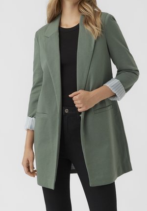 Vero Moda Blejzr - mottled green