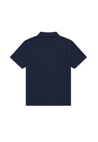 Polo shirt bleu marine à manches courtes avec col, fabriqué en tissu lisse, arborant un design sobre et uni sans embellissements.