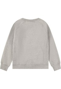 Sudadera gris con cuello redondo, puños y dobladillo acanalados, con una textura suave y mangas raglán para mayor comodidad y libertad de movimiento.