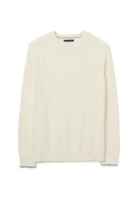 Cremfarbener Strickpullover mit gerippter Textur, runder Ausschnitt und Raglanärmeln. Die Bündchen zeigen einen kontrastierenden hellgrauen Akzent.