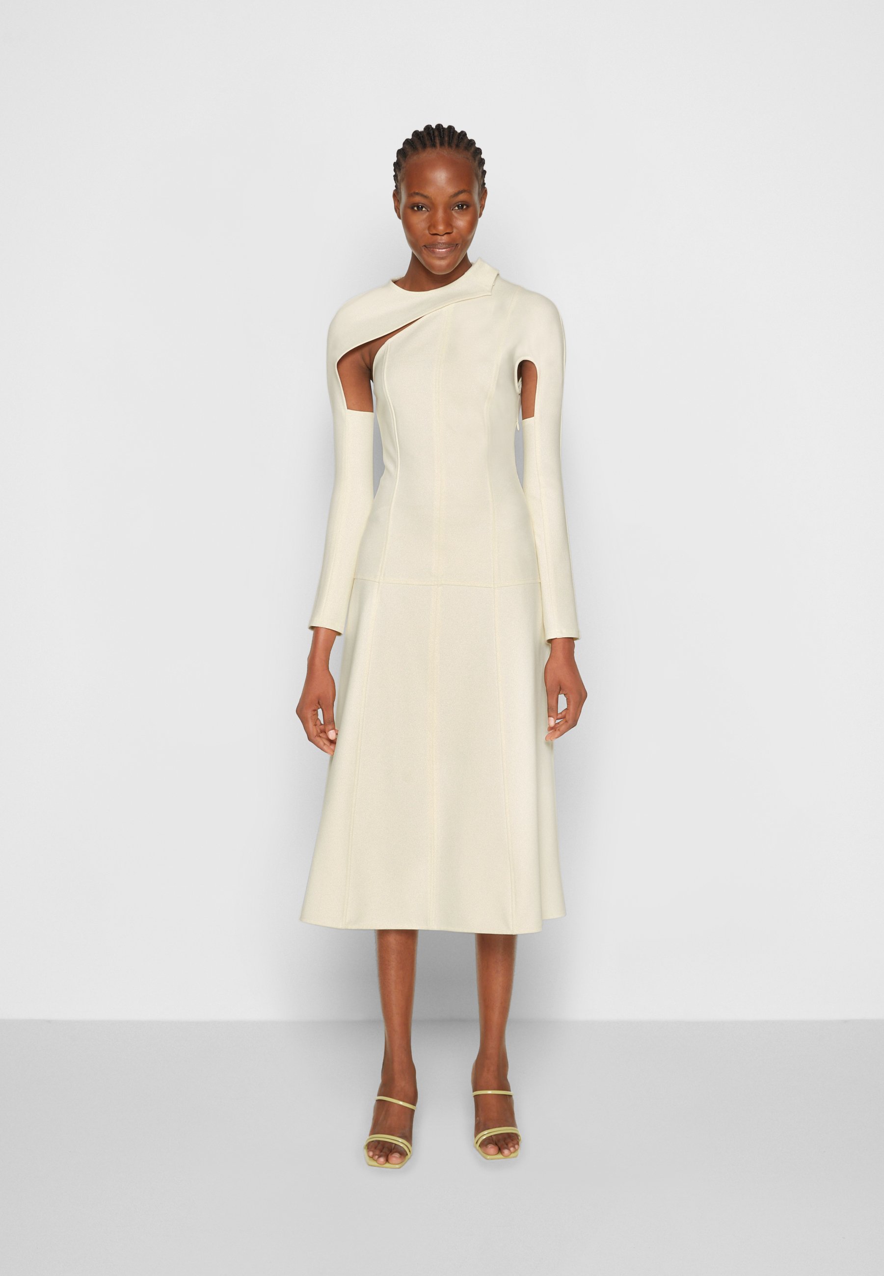 Materiel LONG SLEEVE TRANSFORMATION 