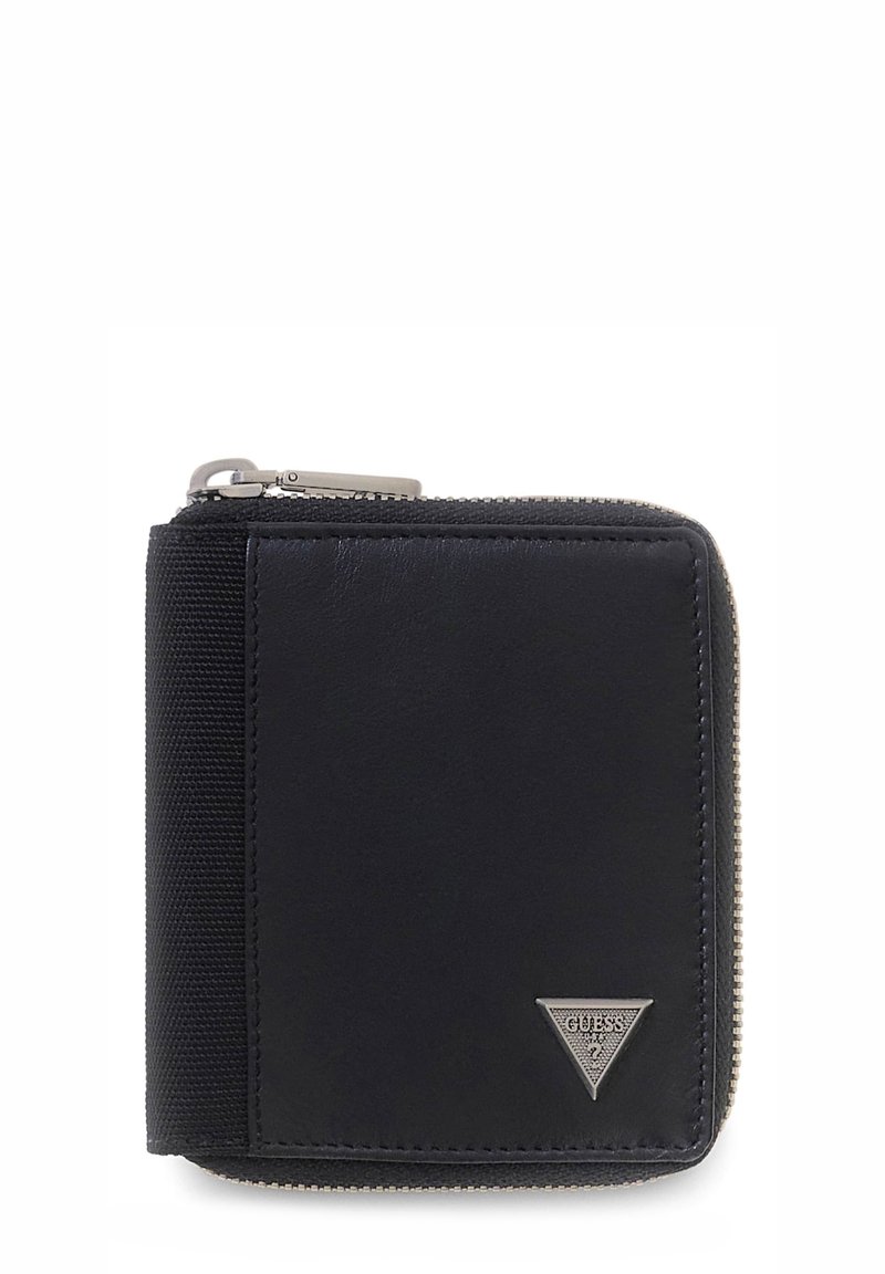 Czarny skórzany portfel z zamkiem błyskawicznym, ozdobą z fakturowanej tkaniny oraz srebrnym trójkątnym logo na froncie.