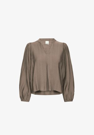 Bruine, gestructureerde blouse met een V-hals, opgeblazen mouwen en een relaxed fit. Heeft een subtiele glans en een rechte zoom. Merklabel zichtbaar.
