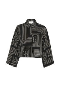 Cămașă neagră cropped, cu un model geometric din linii albe, cu închidere prin nasturi în față și guler, având mâneci până la trei sferturi.