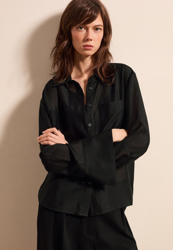 WITH POCKETS - Hemdbluse