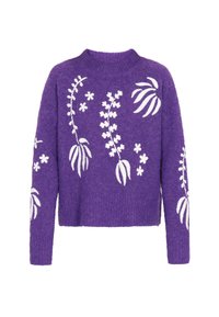 Violetti neulepusero, jossa on korkea kaulus ja joka on varustettu valkoisella kukkaembroidalla edessä ja hihoissa. Rakenne on teksturoitu ja malli on lyhyt.