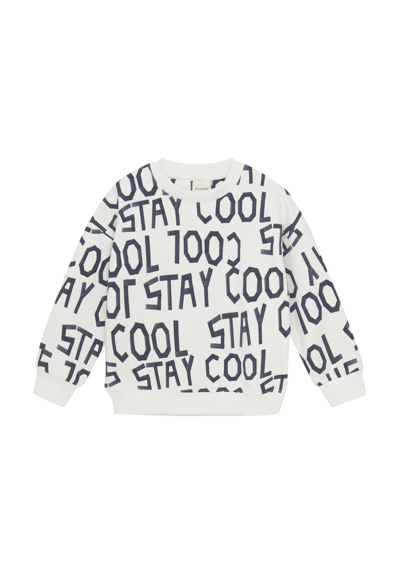 Sudadera blanca con texto en azul marino que dice "STAY COOL" en varios tamaños y orientaciones. Presenta un cuello y puños de canalé. Material de mezcla de algodón.
