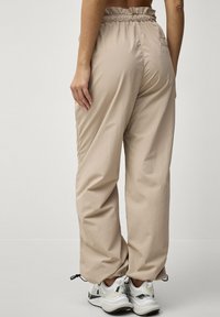 Ellos Collection WINDSCHUTZ - Bukser - beige