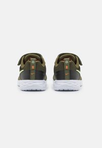 Nike Performance NIKE REVOLUTION 6 (TDV) - Sapatos para corrida em estrada - rough green/barely volt/black/total orange