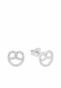 Silverfärgade örhängen i form av en pretzel, med en slät yta och glittrande klara kristaller som omger designen.