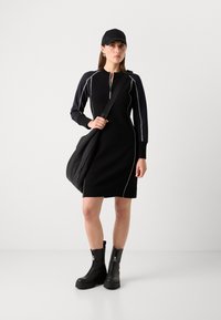 Marc Cain Kampsunkleit - black