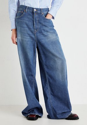 MARGOTT PANTS - Leveälahkeiset - medium blue