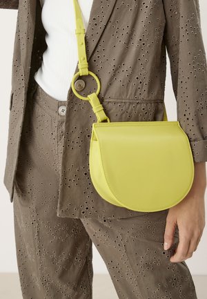 IN OPTIK - Schoudertas - yellow