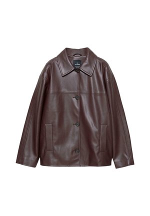 Bruine neplederen jas met een grote kraag, knoopsluiting, twee voorzakken en een losse pasvorm. Het heeft een gladde textuur en minimale stikdetails.
