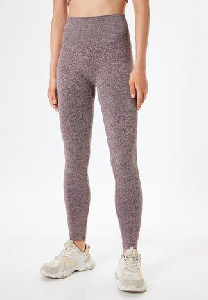 - Legginsy