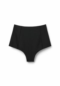 Czarne kąpielówki o wysokim stanie, wykonane z gładkiego materiału, bezszwowym designie i nogawkach, które zwężają się do klasycznego kroju majtek.