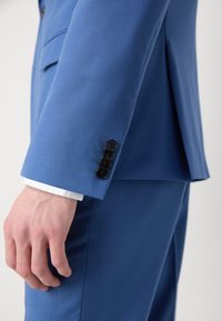 HUGO HENRY GETLIN - Kostiumas - medium blue