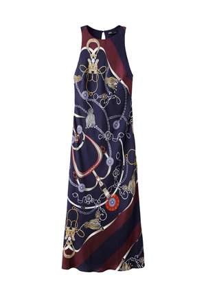 Vestido largo sin mangas azul marino con rayas diagonales burdeos y diseño de estampado intrincado de cadenas y borlas en dorado y plateado.