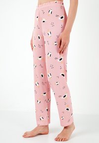 LELA REGULAR FIT SET - Pižamos komplektas - pink