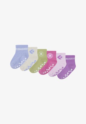 Conjunto de seis meias até ao tornozelo em cores pastel: azul claro, creme, verde, rosa, lavanda e roxo. Apresenta padrões de estrelas e marca.