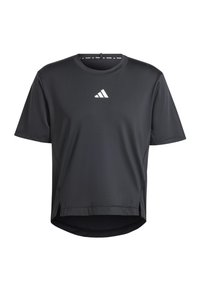 - T-shirt z nadrukiem
