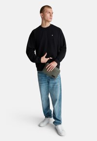 United Colors of Benetton WITH LOGO PATCH - Felpa - black