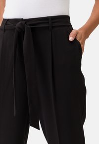 zero Nohavice chinos - black beauty