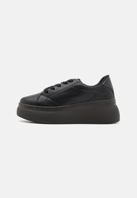 Sapatilhas - black