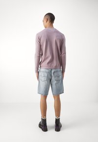 Levi's® LOOSE - Pantaloni scurți din denim - out surfin