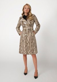 Guess BRIANA Trenchcoat beige