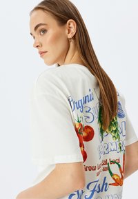 Koton T-shirts print - beige
