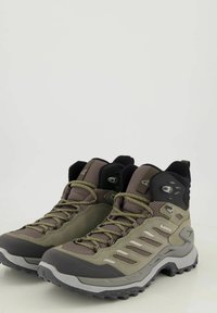 Scarpe da trekking in verde scuro e grigio. Presentano una tomaia testurizzata, punta rinforzata, suola in gomma con battistrada profondo e dettagli in rete di nylon.