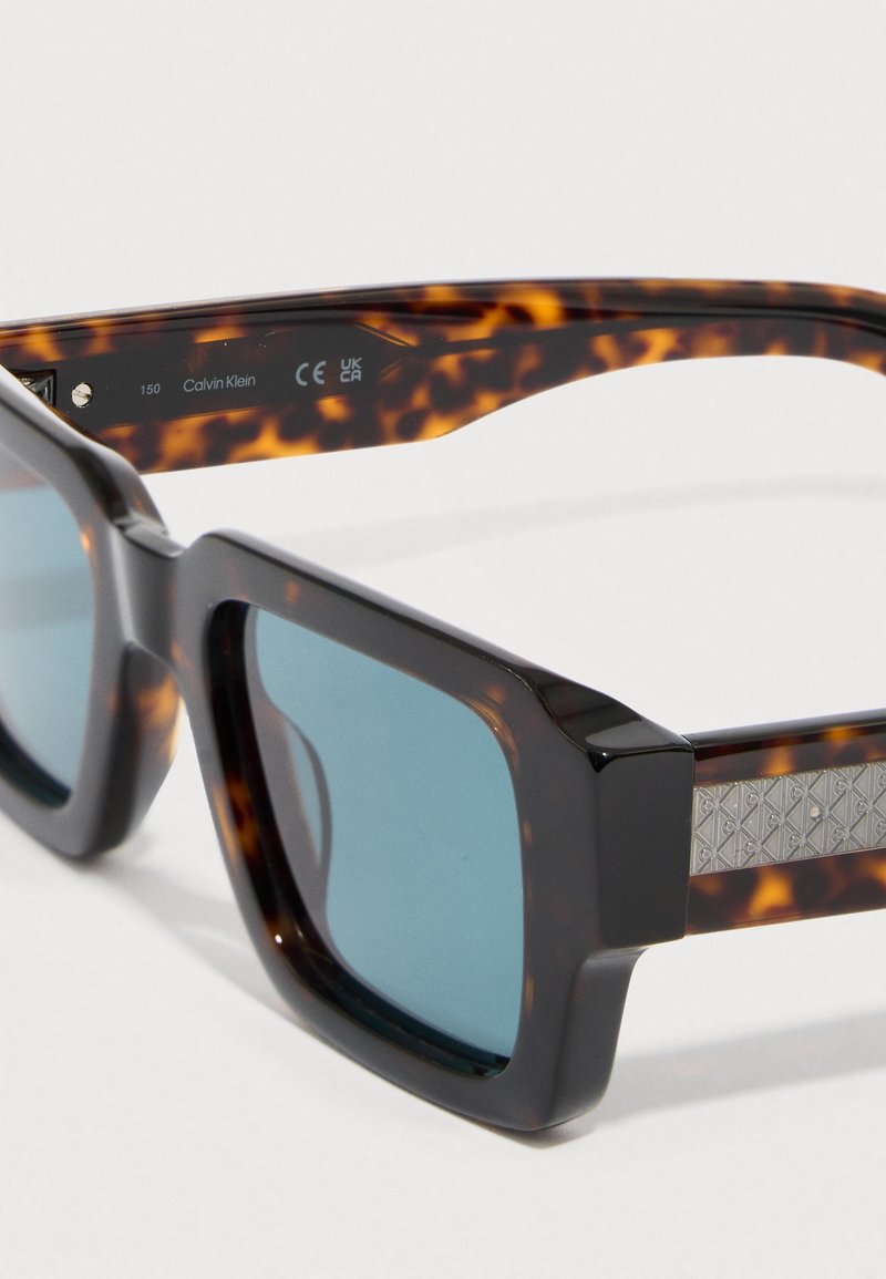 Calvin Klein UNISEX - Sunglasses - dark havana/dark brown  display picture 1