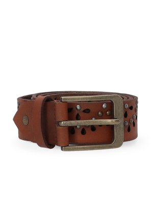 Brauner Leder-Gürtel mit ausgeschnittenen Designs und metallischen Nieten, ausgestattet mit einer rechteckigen Messingschnalle zum Verschließen. Strukturierte Oberfläche überall.