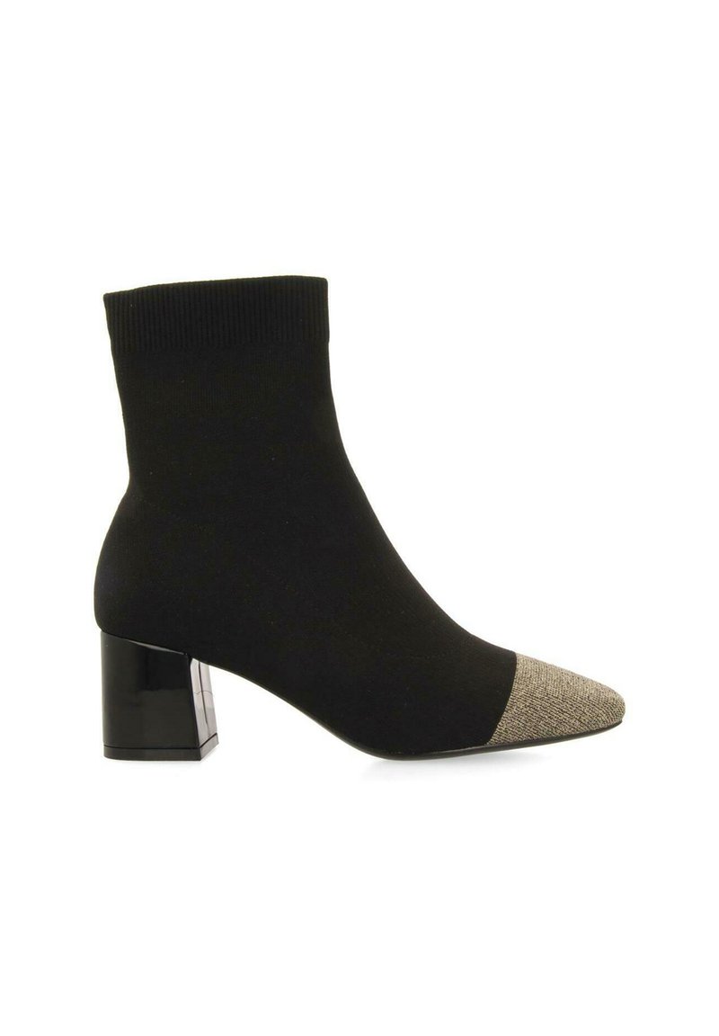 Botines